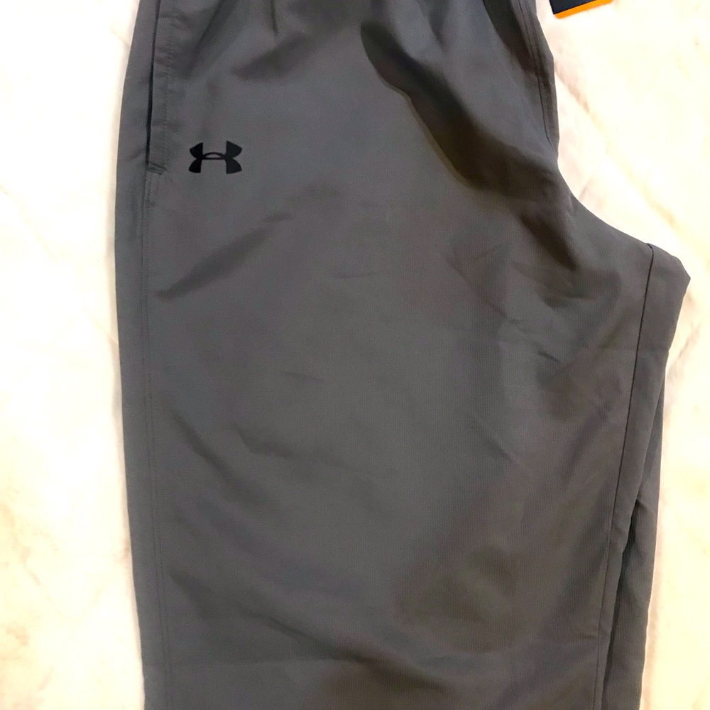 Men’s under Armour joggers straight fit